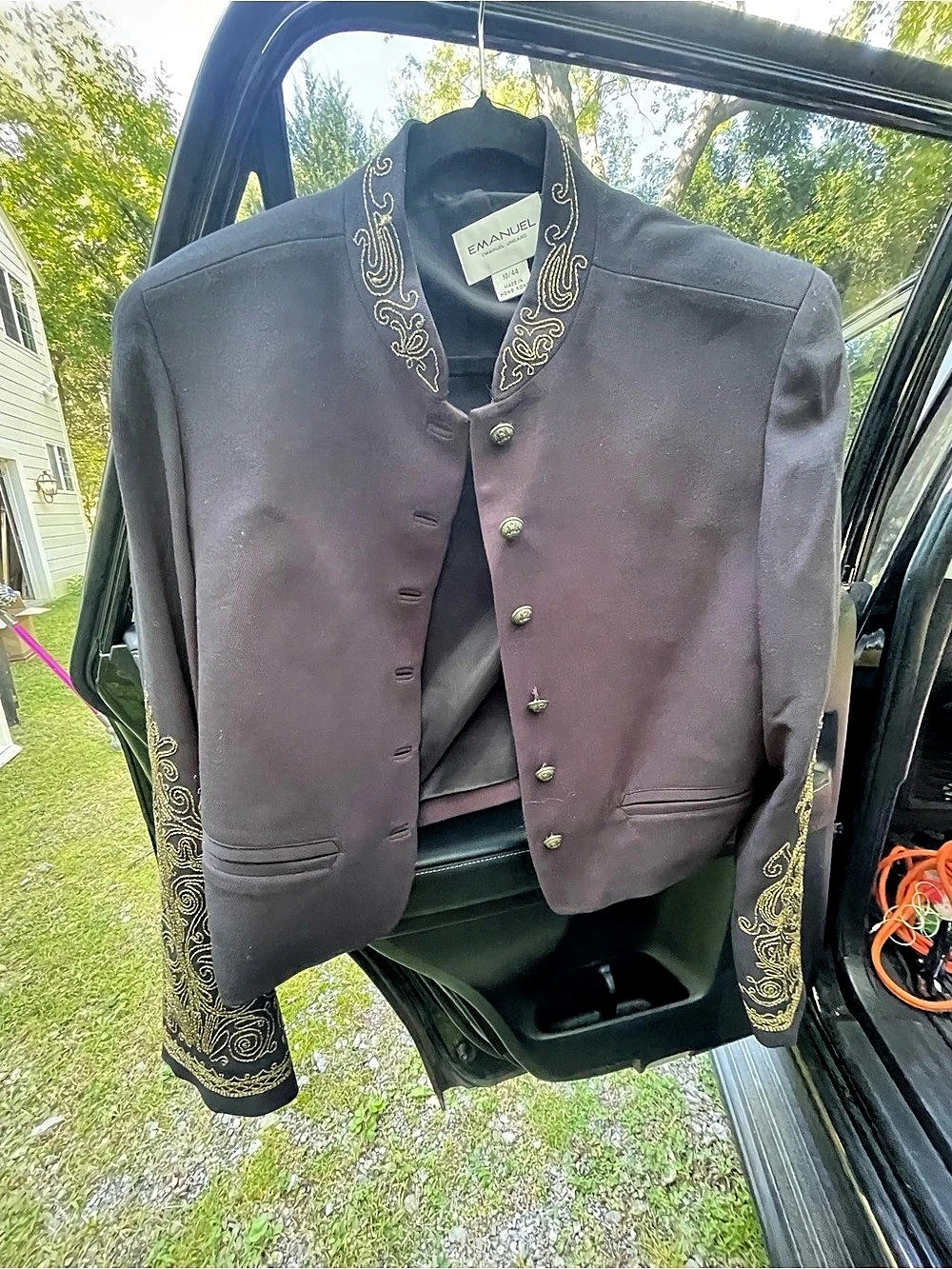 Emanuel intro vintage women’s Embroidered Black Blazer Size 10